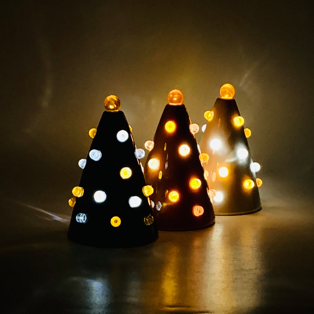 Spooky Lite-Up Tree, Orange