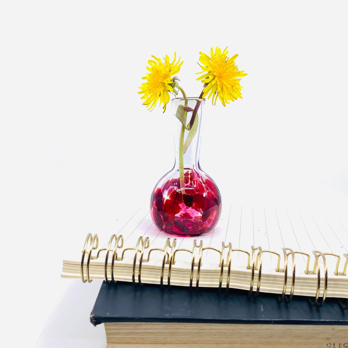 &#39;Mom&#39;s Little Dandelion Vase&#39;, Artisan Bud Vase 8 Confetti