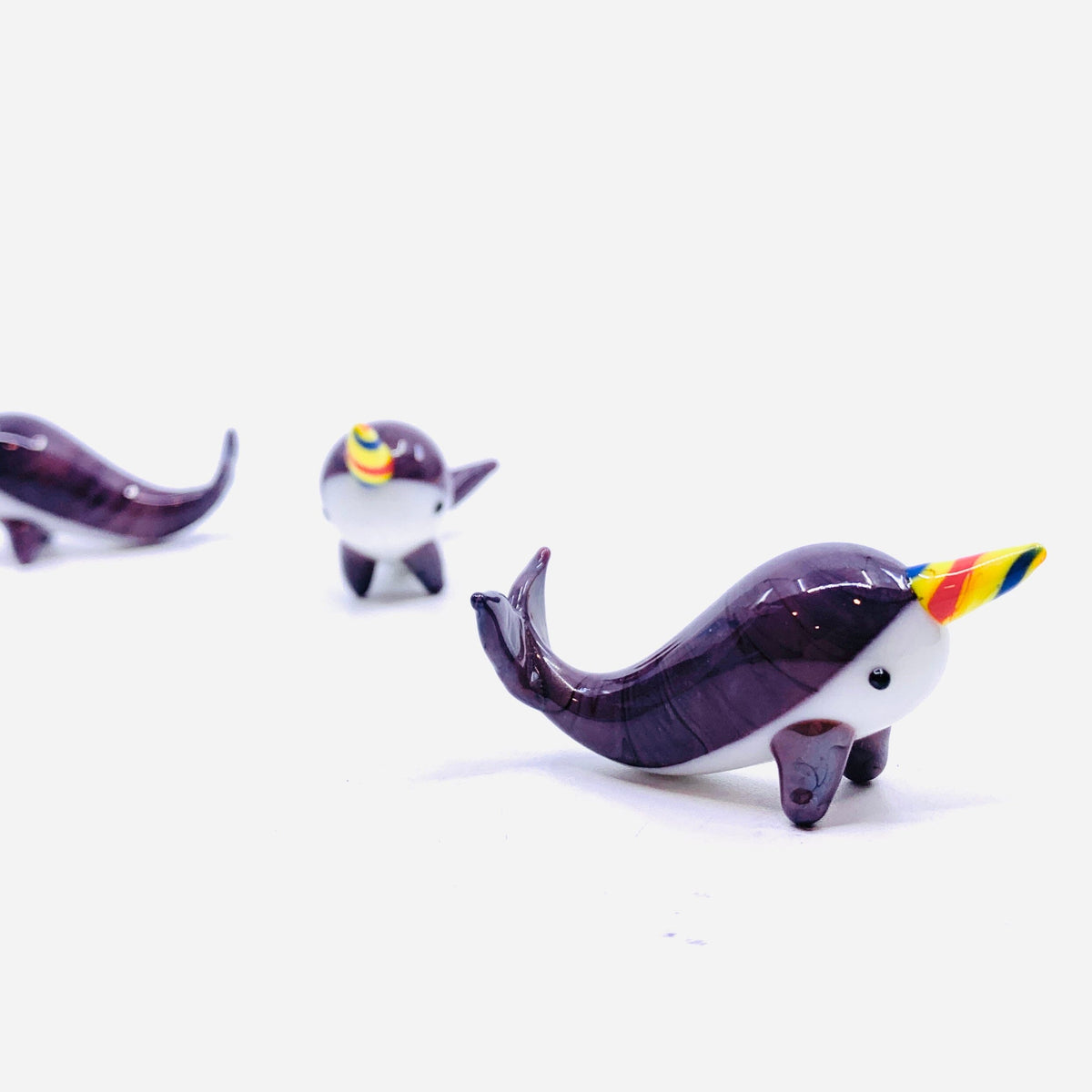 Narwhal 38, Violet Miniature Alex 