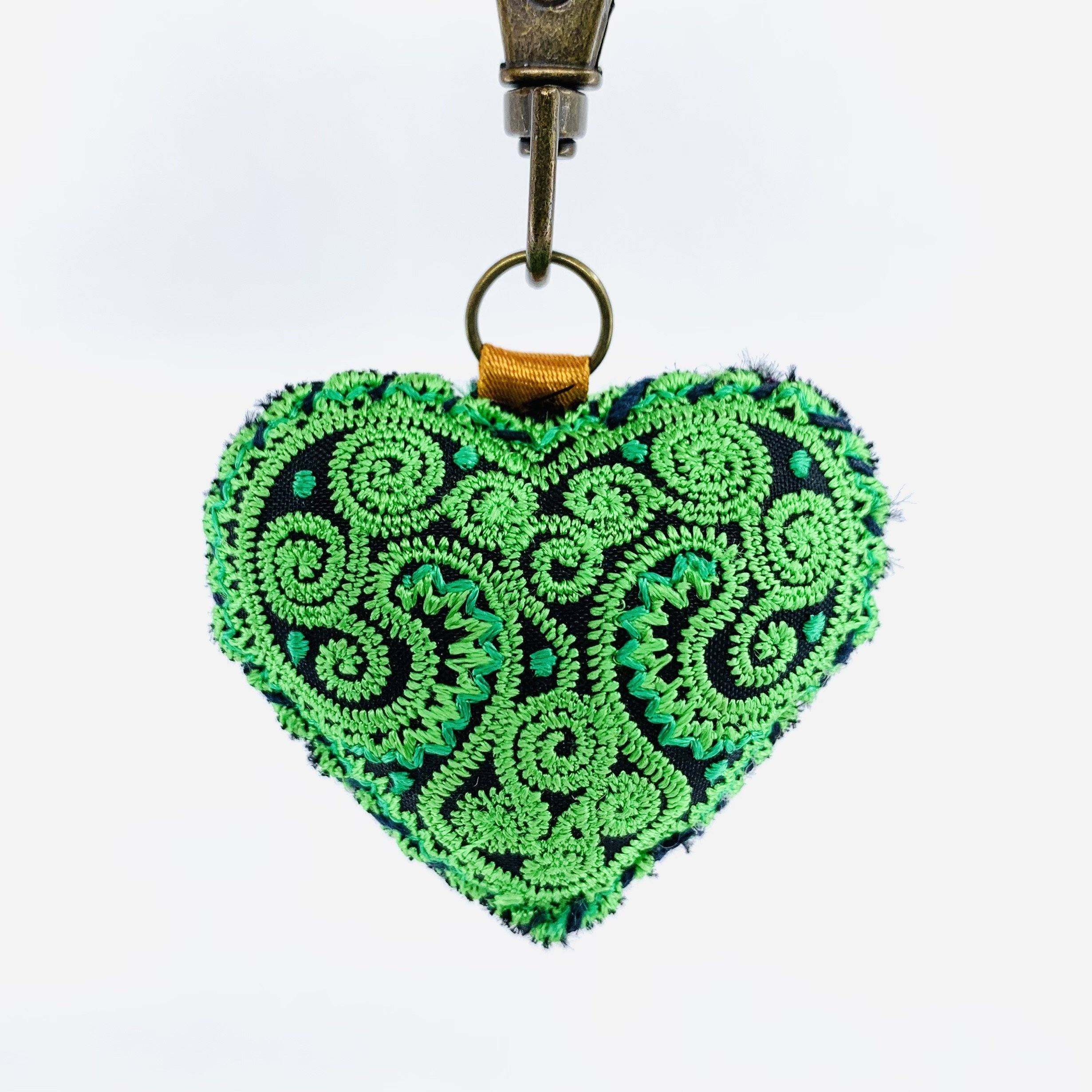 Oregon University Green Rhinestone Heart Keychain